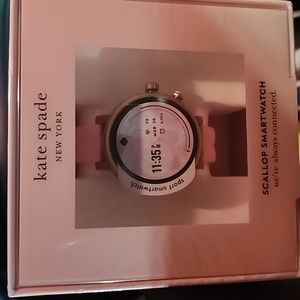 Kate Spade Scallop Smartwatch